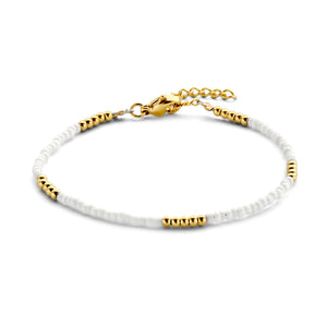 Beaded bracelet with gold beads