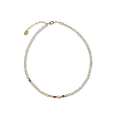 Necklace with pearls and beads
