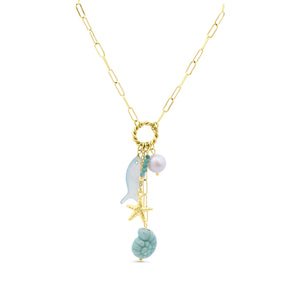 Long necklace with trumpet shell