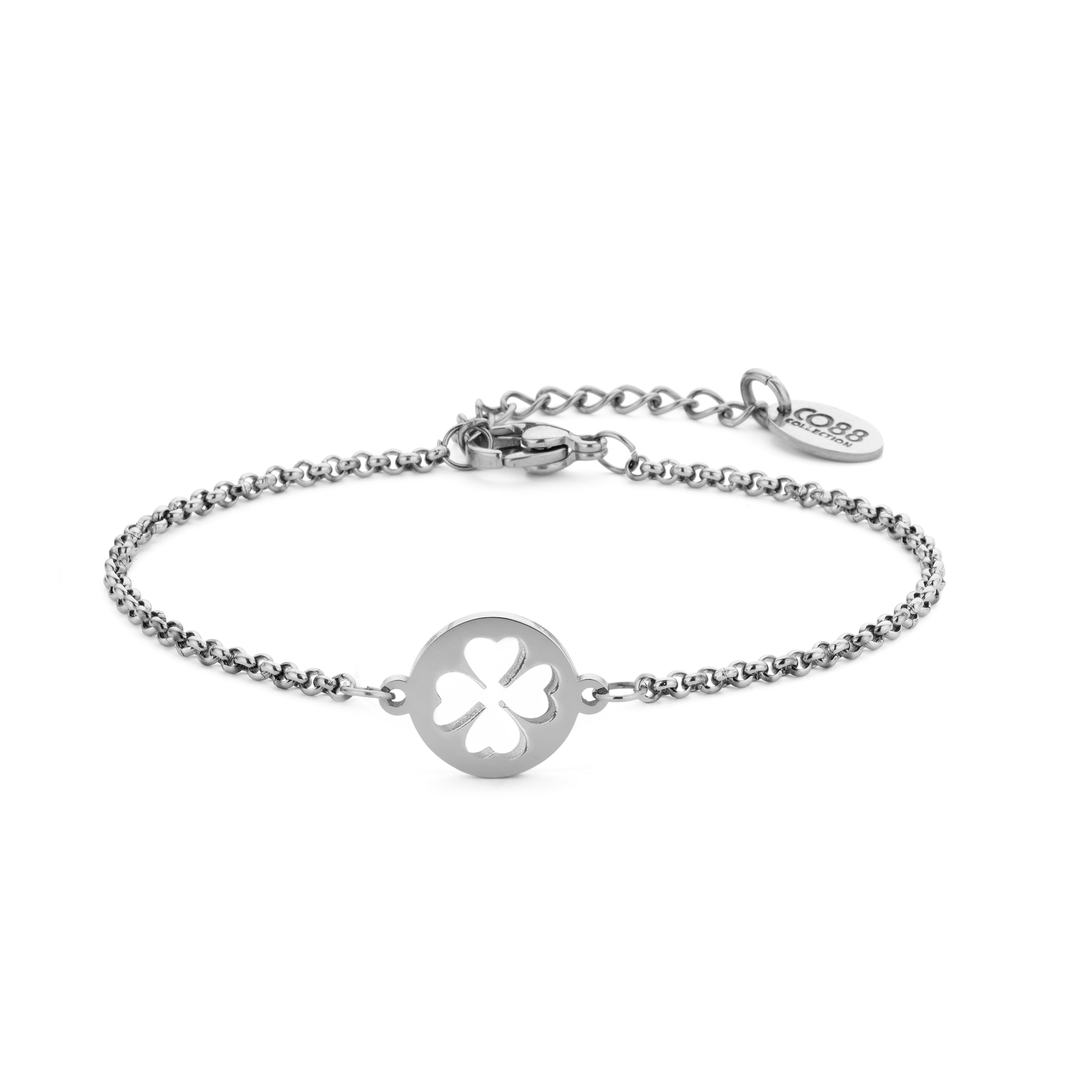 Bracelet with clover charm