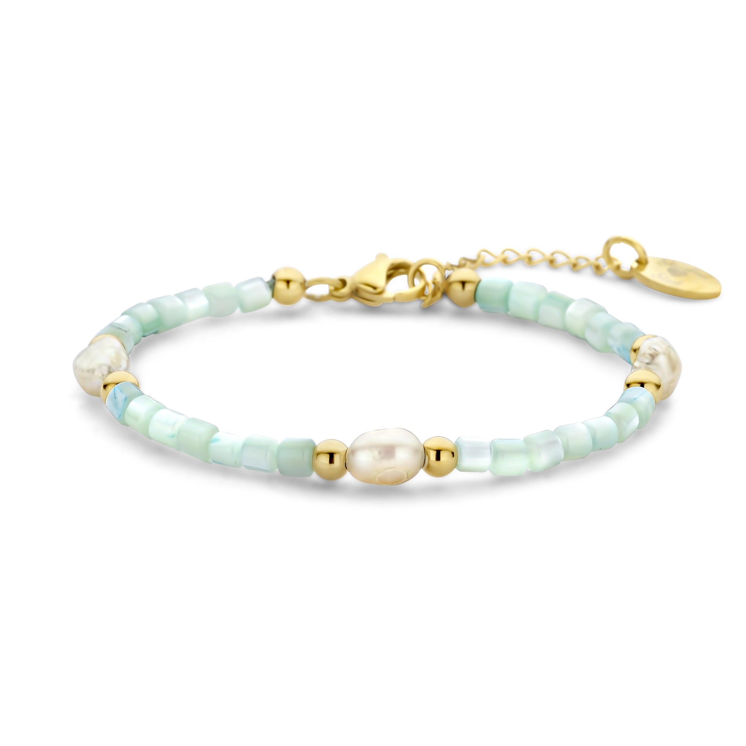 Pearl bracelet with mother of pearl beads
