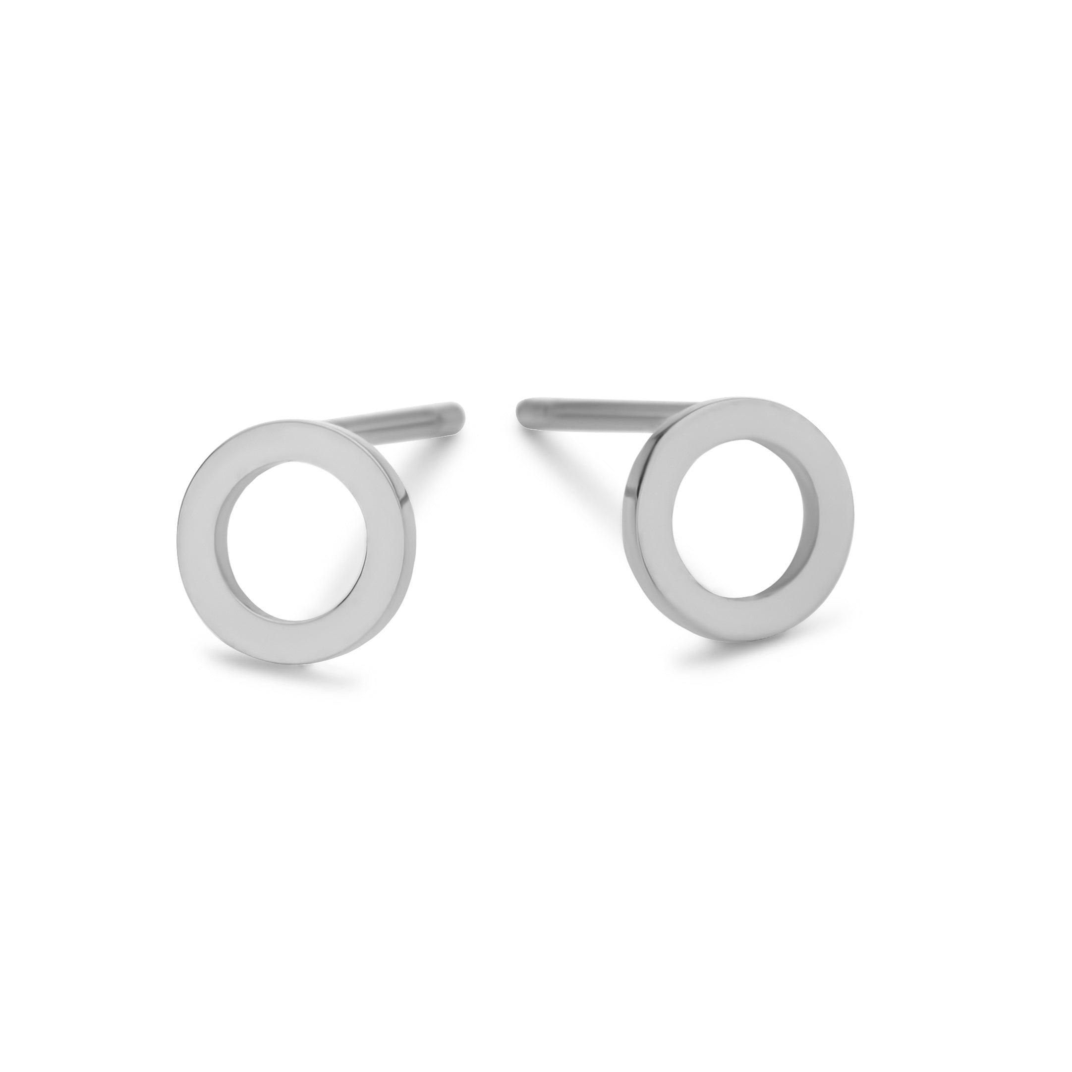 Stud earrings open round