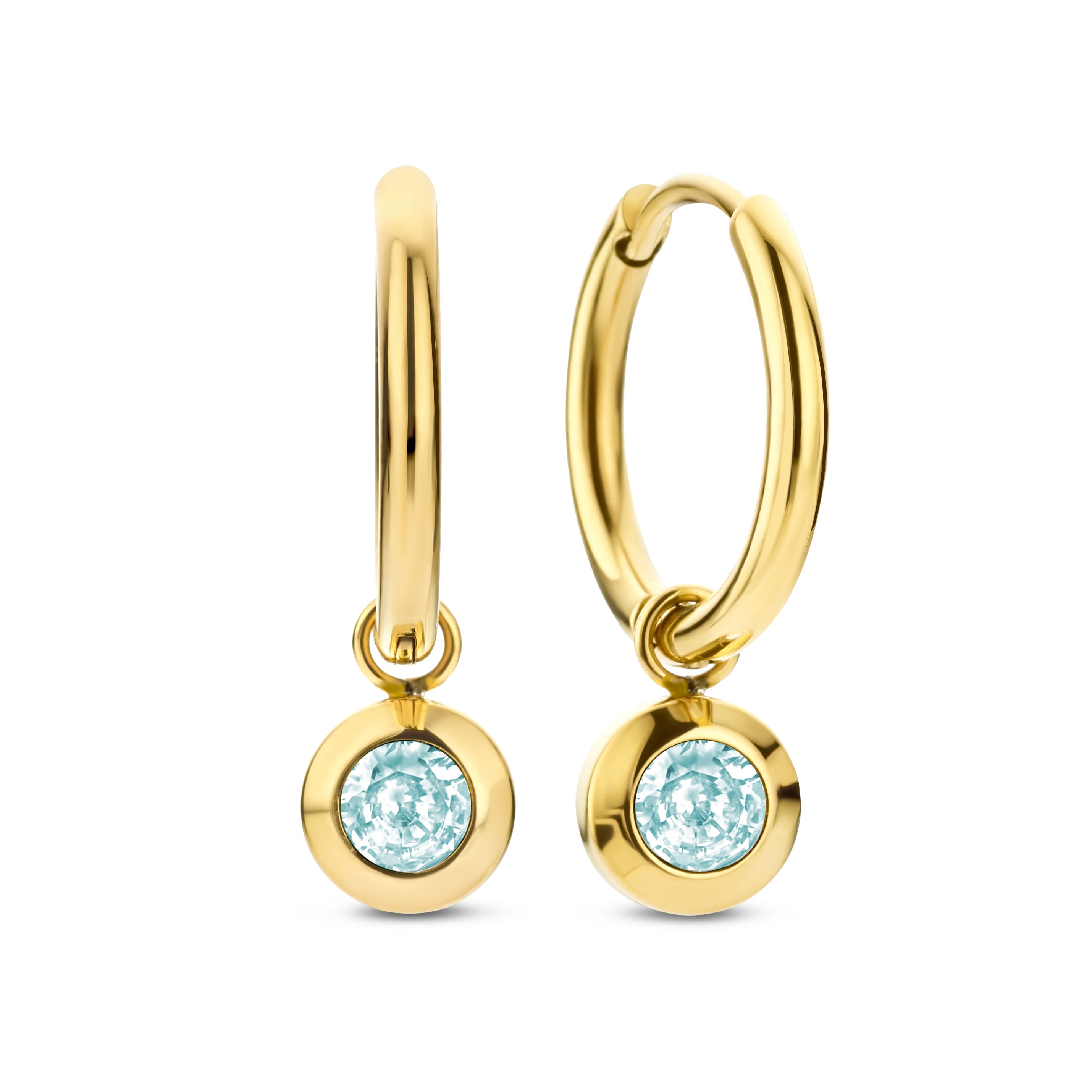 Earrings with zirconia
