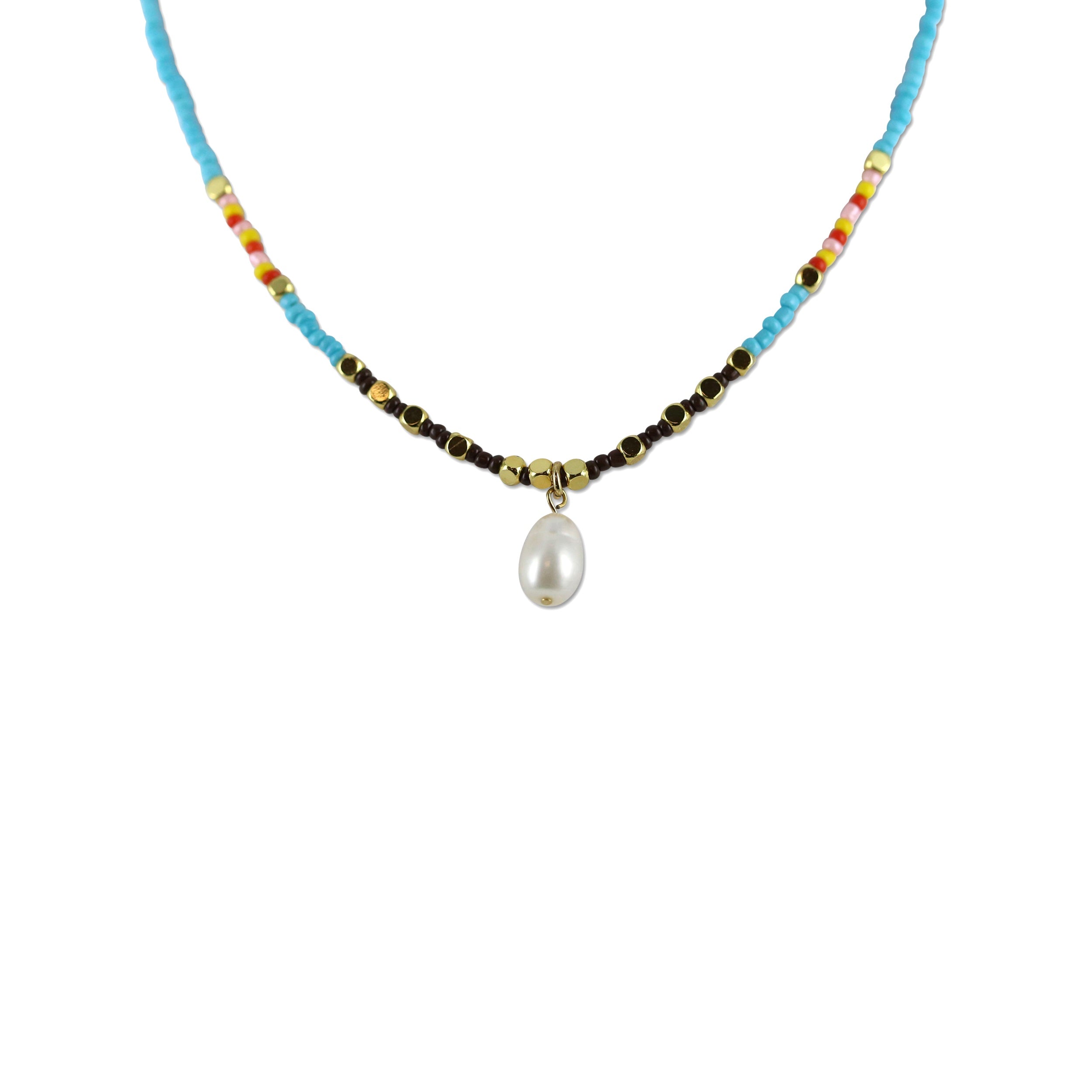 Ketting met gekleurde kralen en parelbedel
