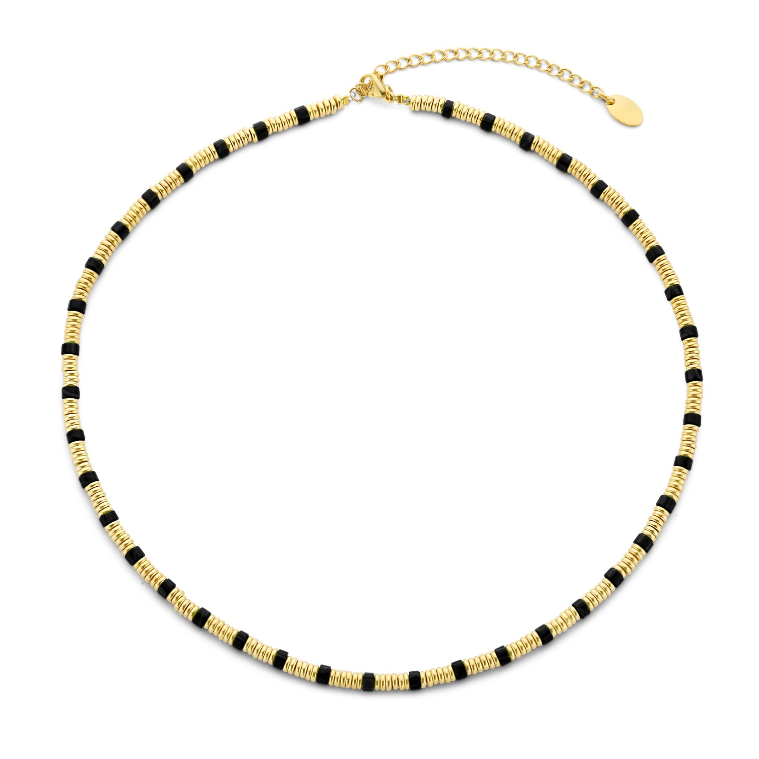 Ketting met goudkleurige kralen en rode steen