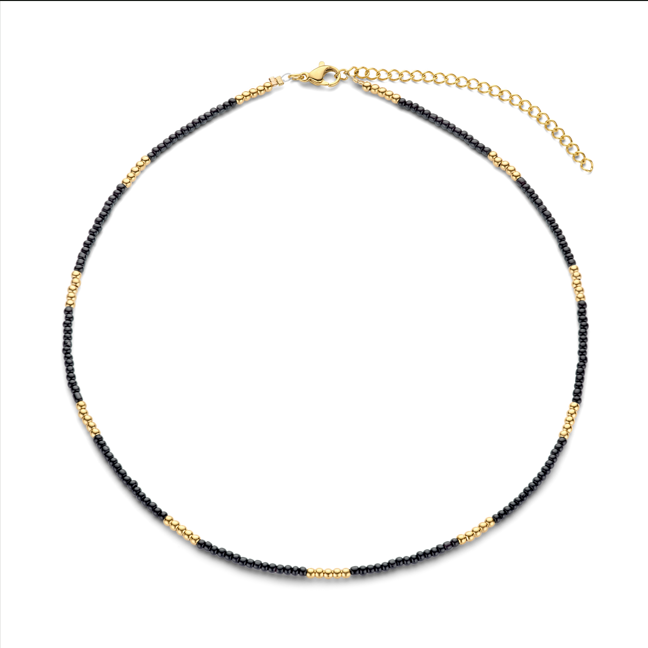 Necklace with beads